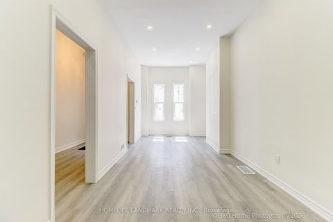 Photo 5 at 4 Andrews Avenue, Bellwoods, Toronto