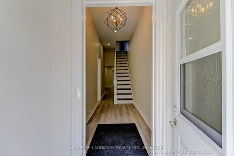 Photo 14 at 4 Andrews Avenue, Bellwoods, Toronto