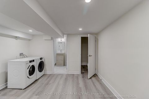 Photo 28 at 4 Andrews Avenue, Bellwoods, Toronto