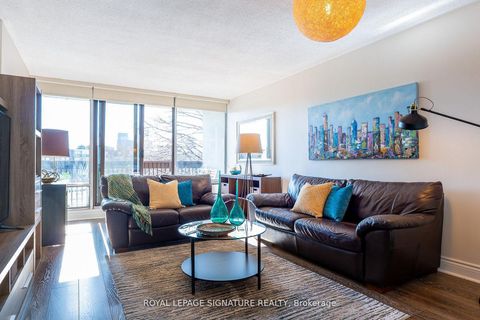 Photo 1 at 404 - 30 Fashion Roseway, Willowdale East, Toronto