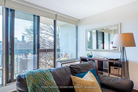 Photo 16 at 404 - 30 Fashion Roseway, Willowdale East, Toronto