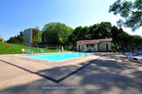 Photo 37 at 404 - 30 Fashion Roseway, Willowdale East, Toronto