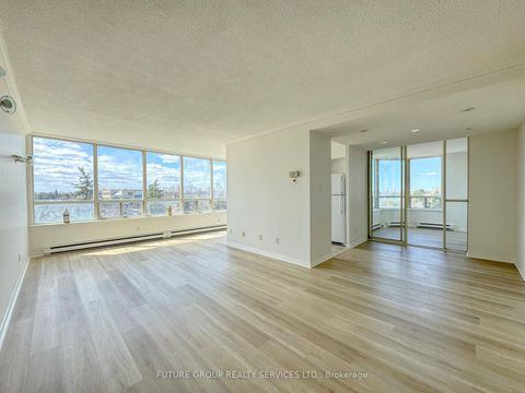 Photo 3 at 504 - 160 Alton Towers Circle, Milliken, Toronto