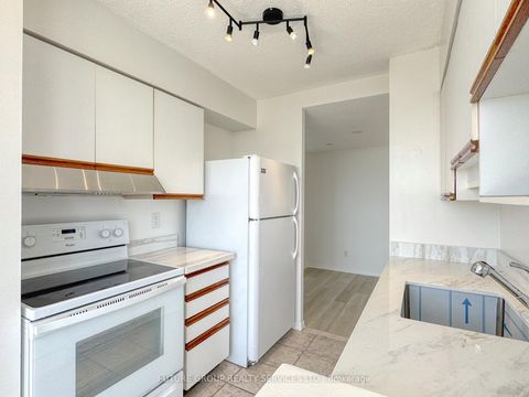 Photo 10 at 504 - 160 Alton Towers Circle, Milliken, Toronto