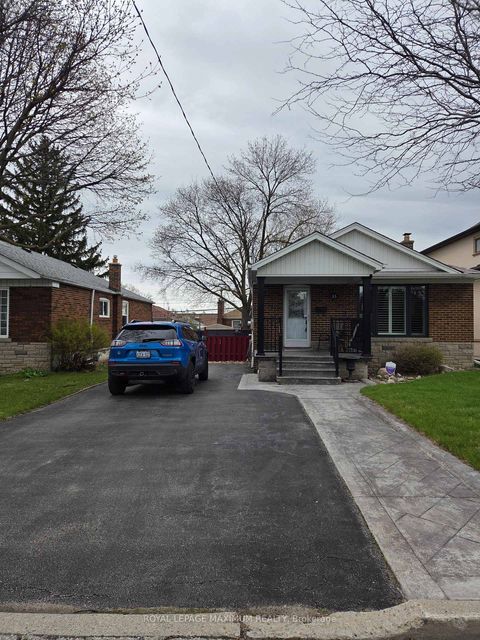 Photo 0 at 33 Alice Crescent, Maryvale, Toronto