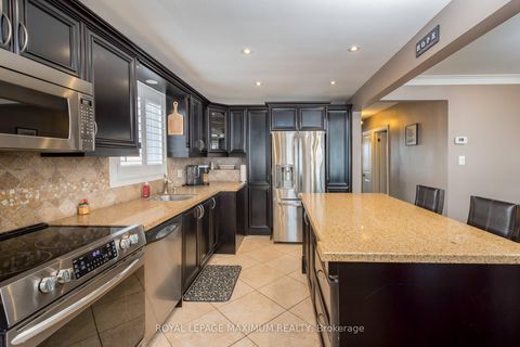Photo 13 at 33 Alice Crescent, Maryvale, Toronto