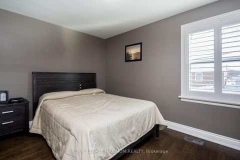 Photo 17 at 33 Alice Crescent, Maryvale, Toronto