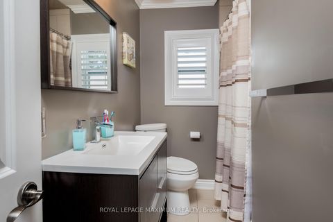 Photo 19 at 33 Alice Crescent, Maryvale, Toronto