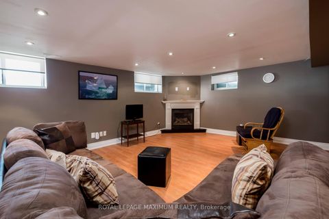 Photo 28 at 33 Alice Crescent, Maryvale, Toronto