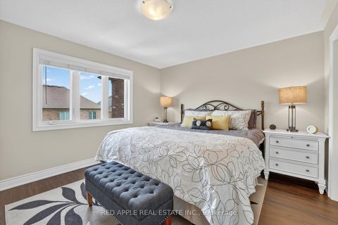 Photo 14 at 347 Luck Court, Woodland Hill, Newmarket