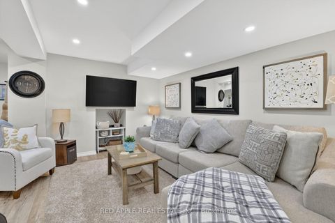 Photo 24 at 347 Luck Court, Woodland Hill, Newmarket