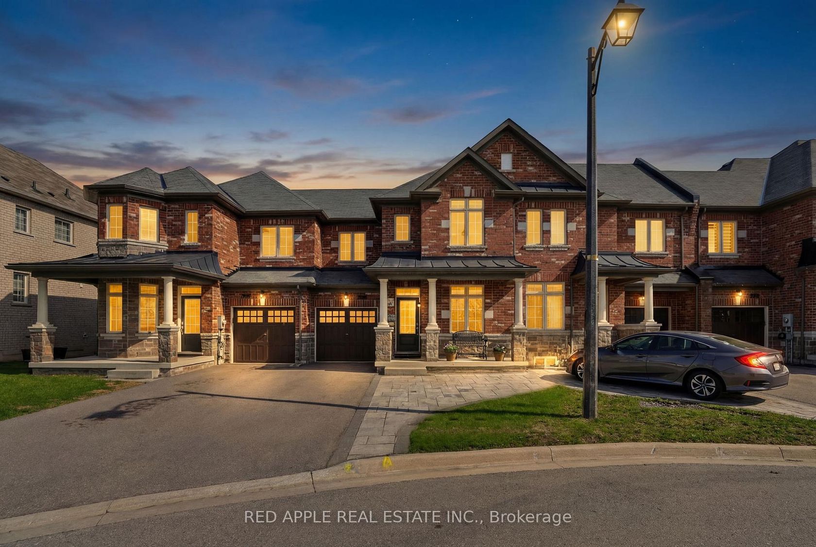 347 Luck Court, Woodland Hill, Newmarket photo number 2