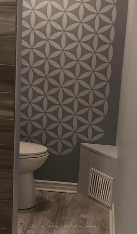 Photo 29 at 130 Grove Street E, Wellington, Barrie