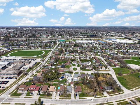 Photo 38 at 130 Grove Street E, Wellington, Barrie