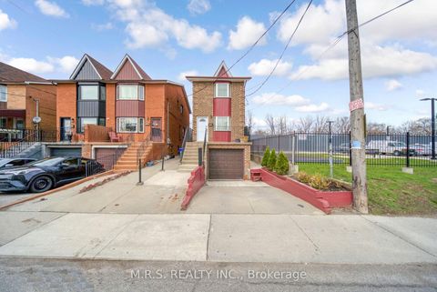 Photo 4 at 29A South Station Street, Weston, Toronto