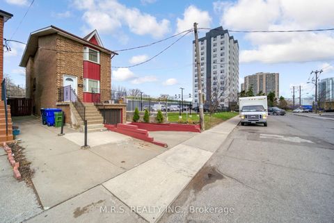 Photo 6 at 29A South Station Street, Weston, Toronto