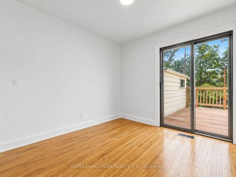 Photo 7 at 712 Pharmacy Avenue, Birchmount, Toronto