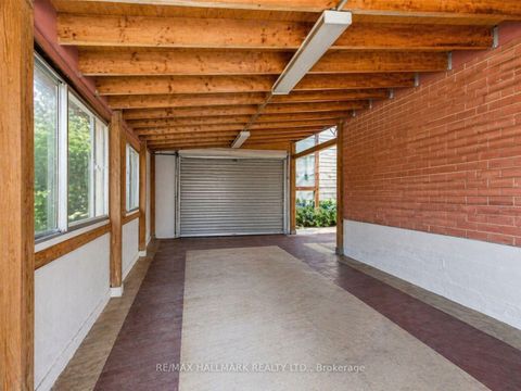 Photo 10 at 712 Pharmacy Avenue, Birchmount, Toronto