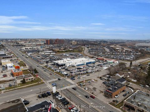 Photo 34 at 06 - 1030 Dunsley Way, Pringle Creek, Whitby