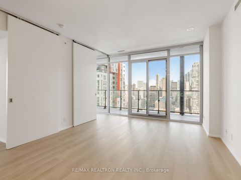 Photo 5 at 2308 - 125 Peter Street, Waterfront Communities C1, Toronto