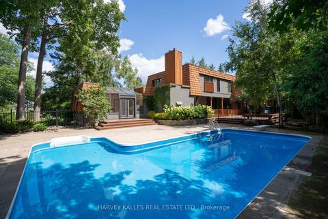 Photo 2 at 23 Royal Oak Drive, South Shore, Barrie