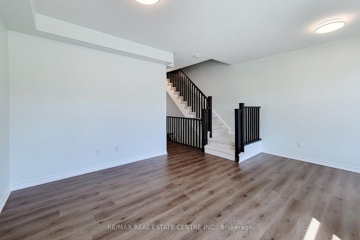 Photo 15 at 137 Borers Creek Circle, Waterdown, Hamilton