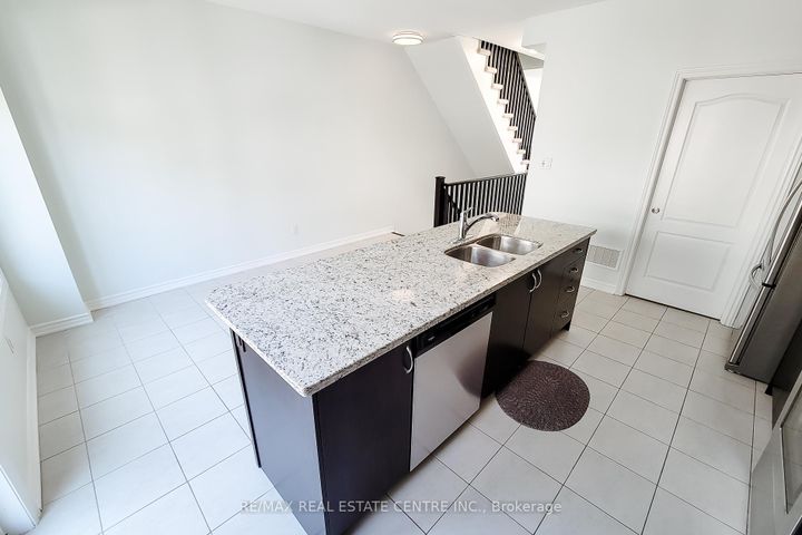 Photo 23 at 137 Borers Creek Circle, Waterdown, Hamilton