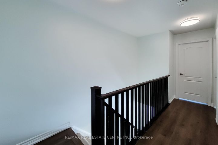 Photo 29 at 137 Borers Creek Circle, Waterdown, Hamilton