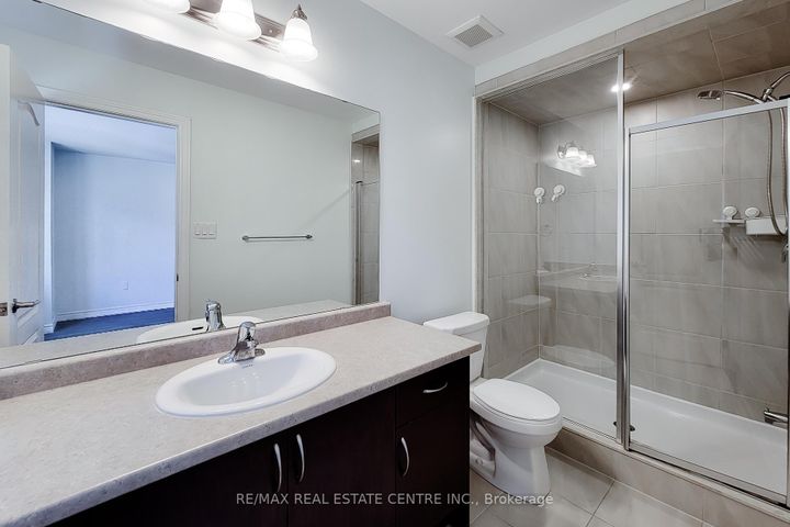 Photo 32 at 137 Borers Creek Circle, Waterdown, Hamilton