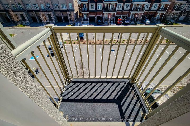 Photo 40 at 137 Borers Creek Circle, Waterdown, Hamilton
