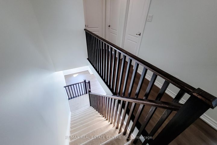 Photo 41 at 137 Borers Creek Circle, Waterdown, Hamilton