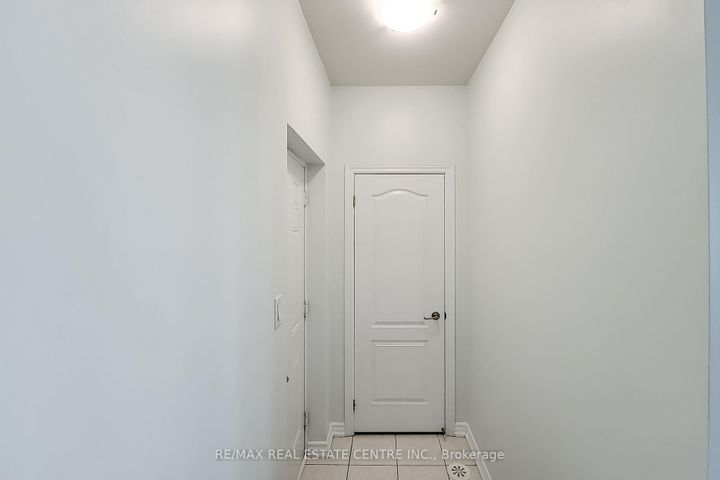 Photo 42 at 137 Borers Creek Circle, Waterdown, Hamilton