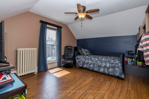 Photo 12 at 46 Park Street, Queen's Park, Barrie