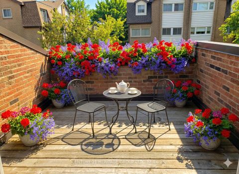 Photo 2 at 131 Black Hawk Way, Branson, Toronto