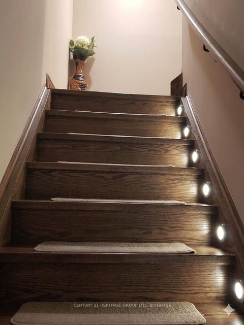 Photo 9 at 131 Black Hawk Way, Branson, Toronto