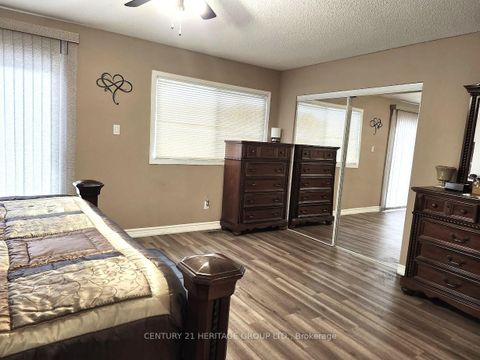 Photo 12 at 131 Black Hawk Way, Branson, Toronto