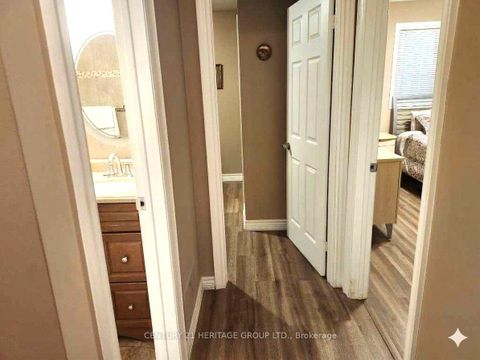 Photo 17 at 131 Black Hawk Way, Branson, Toronto