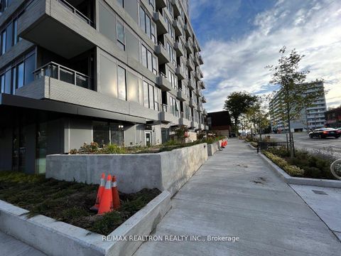 Photo 34 at 308 - 1 Cardiff Road, Mount Pleasant East, Toronto