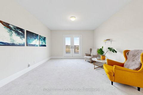 Photo 39 at 61 Grange Drive, Jefferson, Richmond Hill