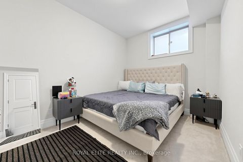 Photo 46 at 61 Grange Drive, Jefferson, Richmond Hill