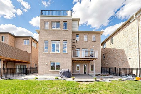 Photo 47 at 61 Grange Drive, Jefferson, Richmond Hill