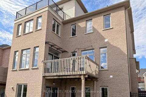 Photo 48 at 61 Grange Drive, Jefferson, Richmond Hill