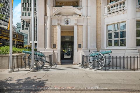 Photo 1 at 905 - 426 University Avenue, Chinatown, Toronto