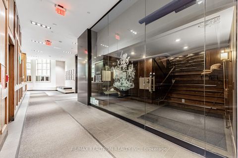 Photo 4 at 905 - 426 University Avenue, Chinatown, Toronto