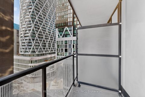 Photo 22 at 905 - 426 University Avenue, Chinatown, Toronto