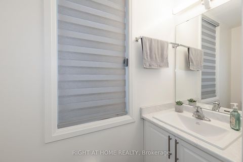 Photo 12 at 30 Caspian Square, Bowmanville, Clarington