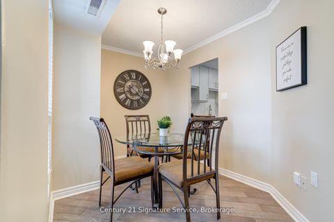 Photo 11 at 15 - 2001 Bonnymede Drive, Clarkson, Mississauga