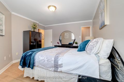 Photo 14 at 15 - 2001 Bonnymede Drive, Clarkson, Mississauga