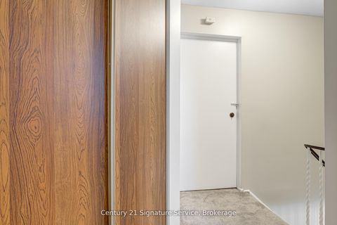Photo 19 at 15 - 2001 Bonnymede Drive, Clarkson, Mississauga