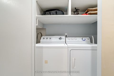 Photo 23 at 15 - 2001 Bonnymede Drive, Clarkson, Mississauga